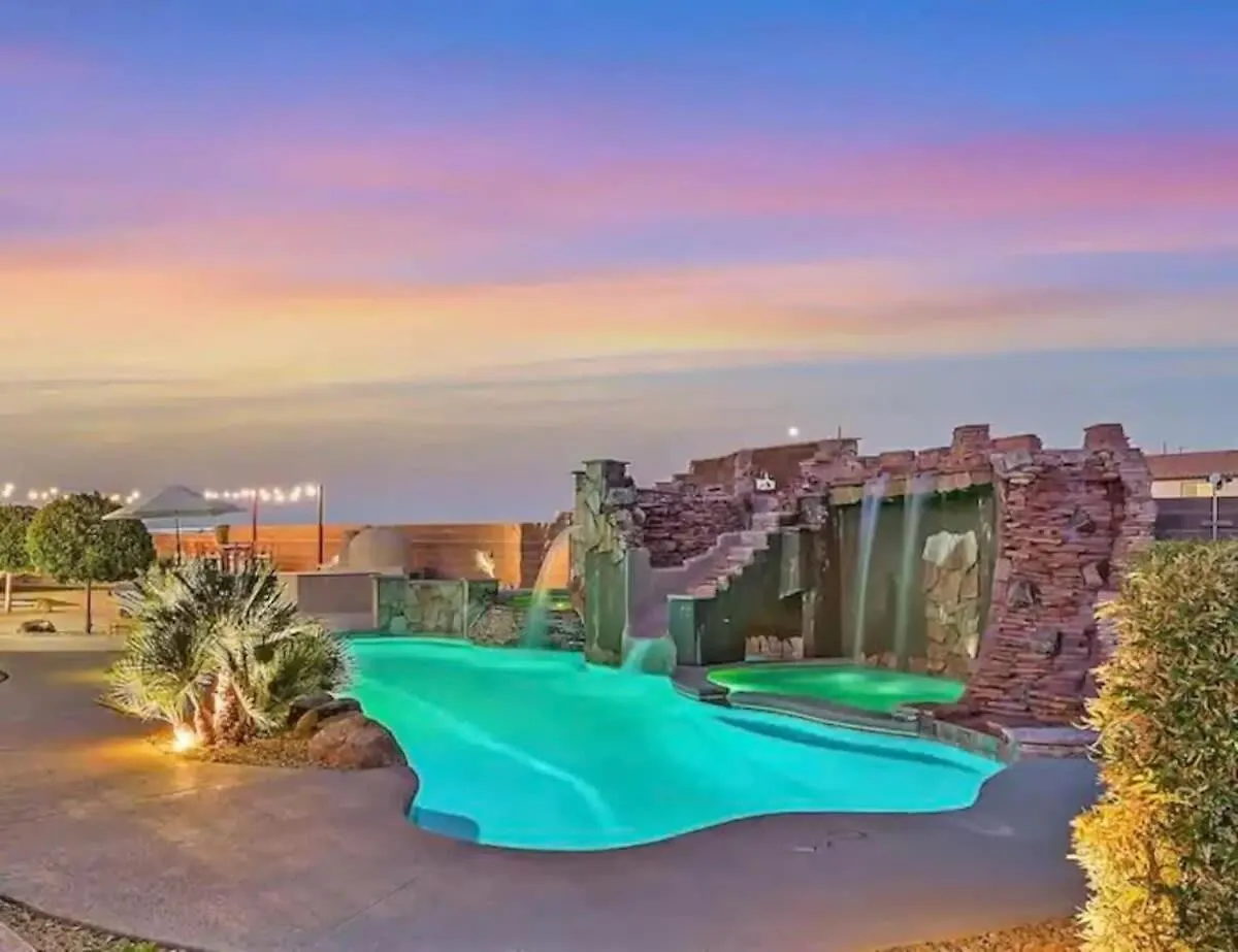 Lux 5Br Home W Pool, Hot Tub, Waterfall, Rv Space Las Vegas